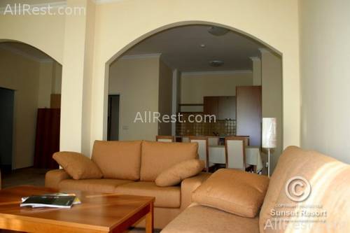 Sunset Resort 30